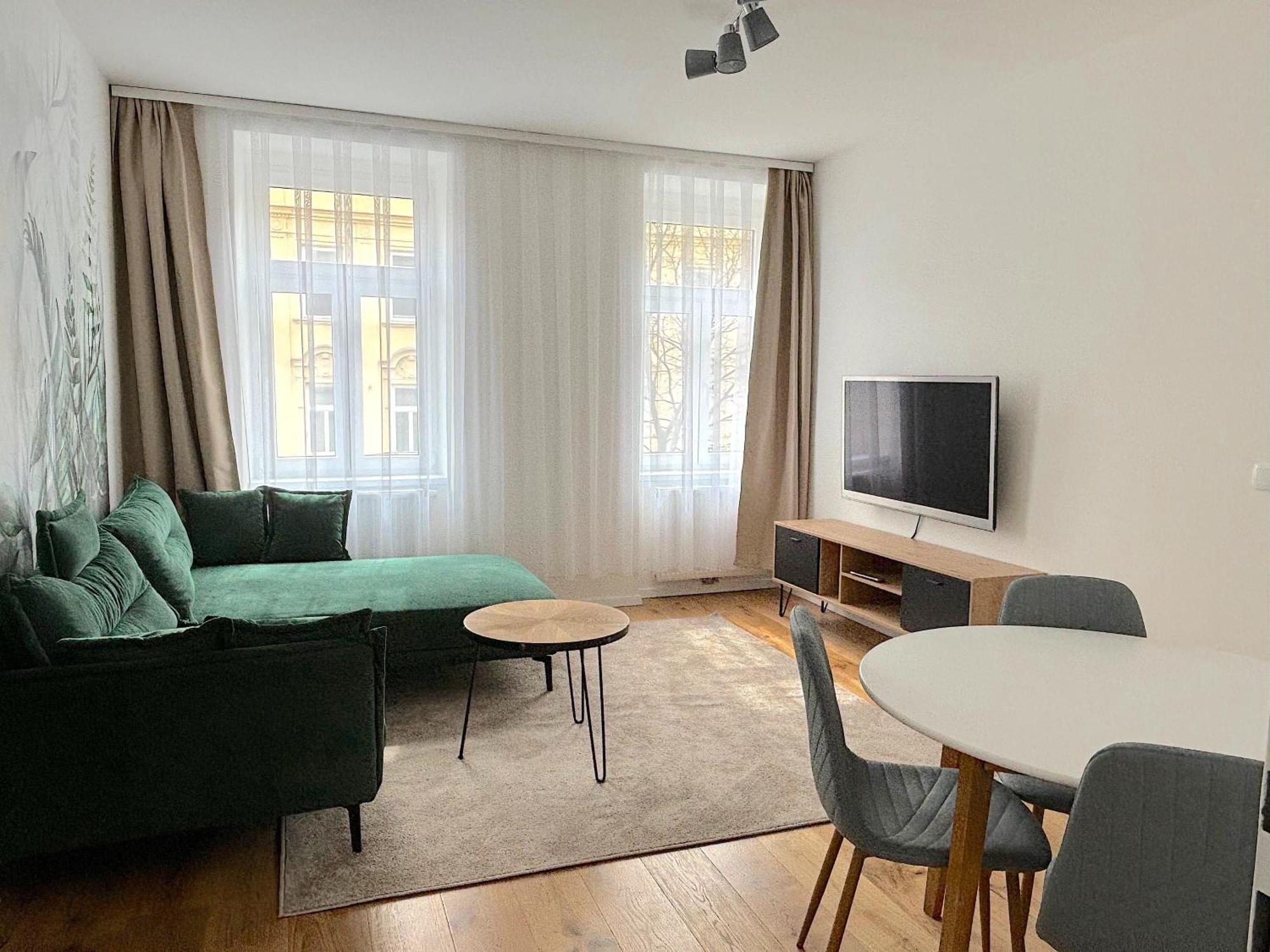 Traumhafte Wohnung Fuer 3, Grosszuegig, Walk In Dusche Viena Exterior foto
